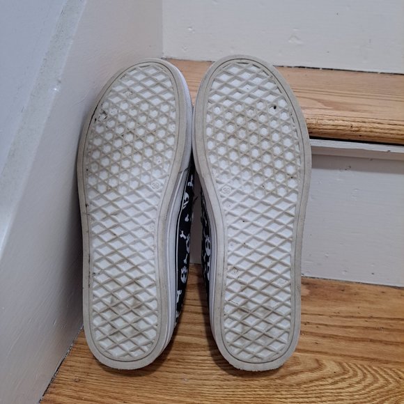 Womens slip on Skull sneaker size 39 (8) - Picture 5 of 5